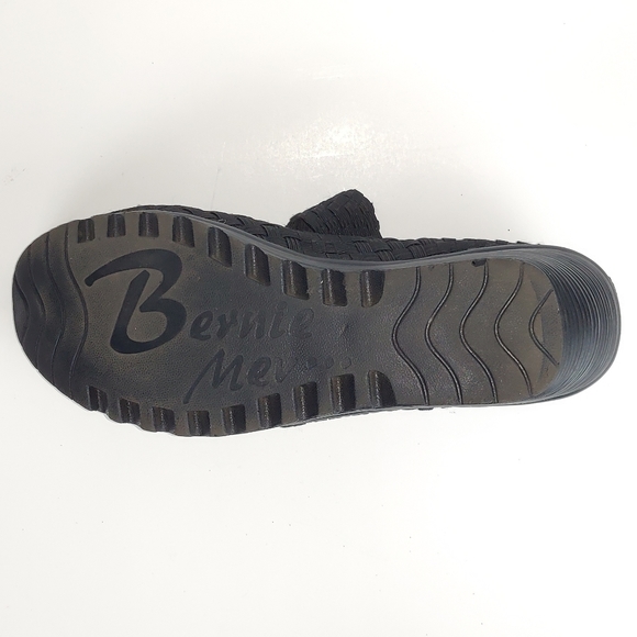 Bernie Mev Black Slip-On Wedge Shoes Size 9.5 | Casual Boho Basic Work Gorpcore - Picture 6 of 6